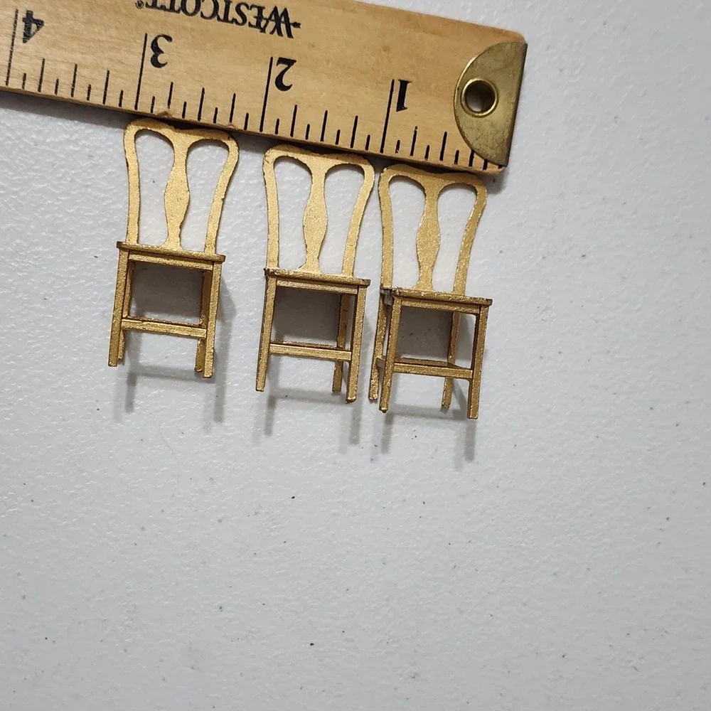 Tootsietoy vintage dollhouse